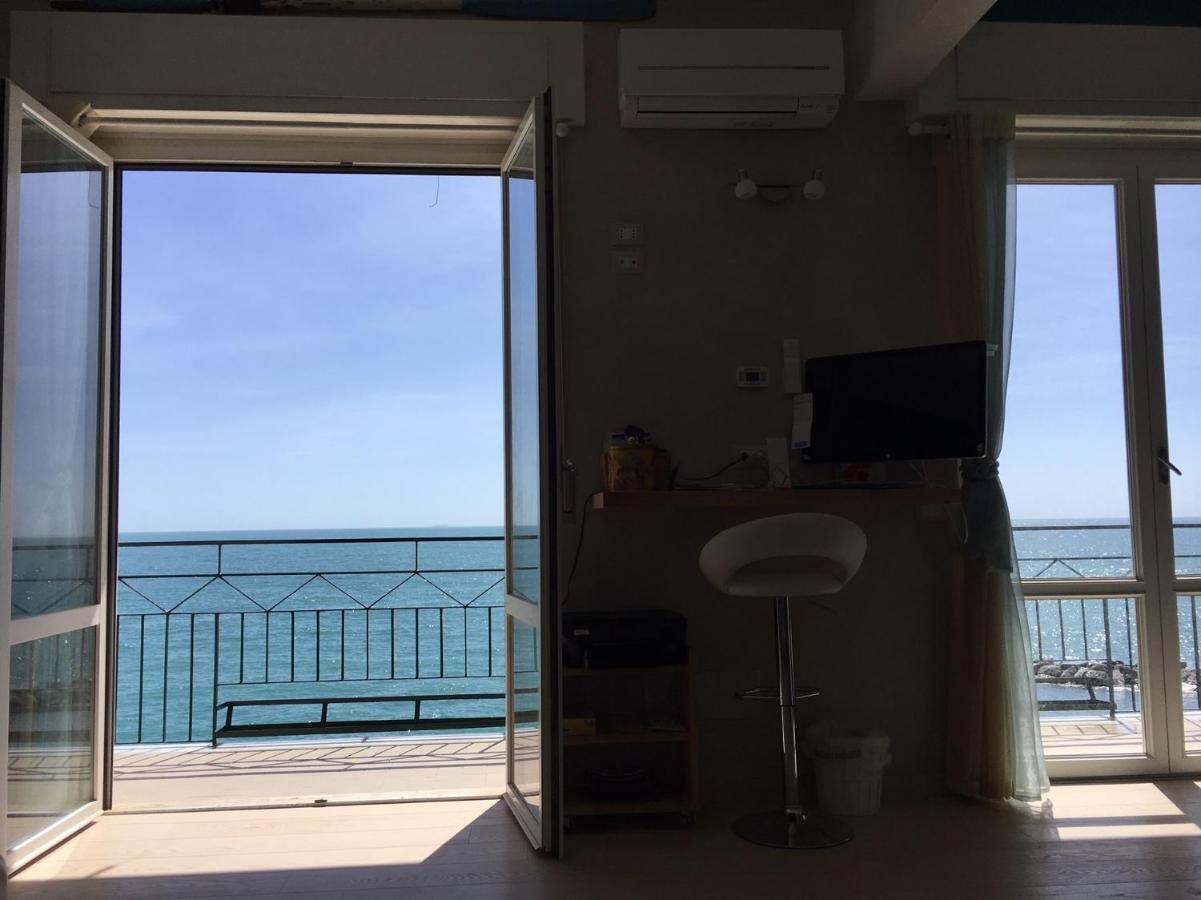 Cinqueterreblu Lungomarenostro Apartment Monterosso al Mare Luaran gambar