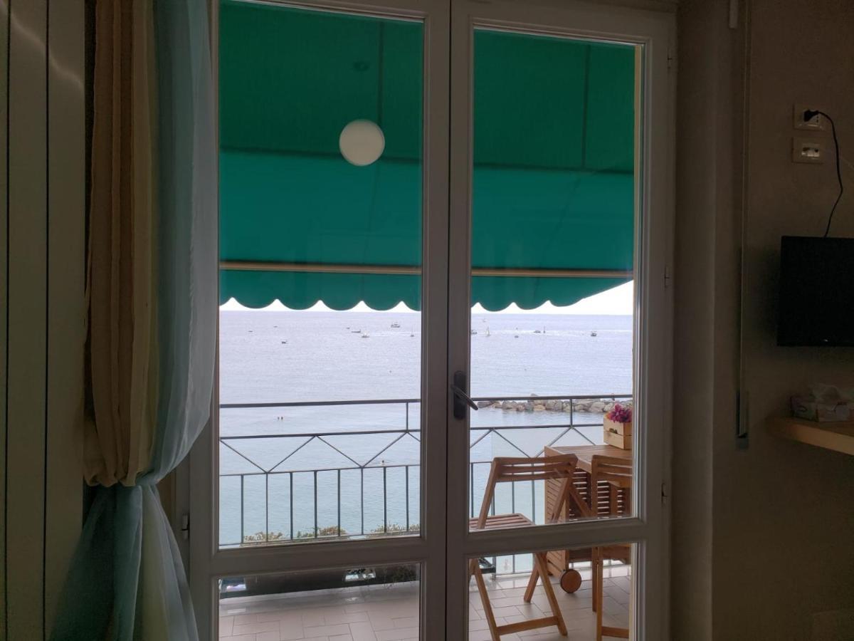 Cinqueterreblu Lungomarenostro Apartment Monterosso al Mare Luaran gambar